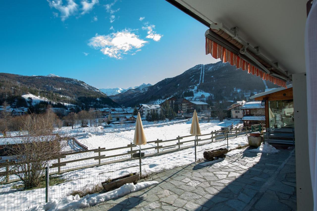 Hotel Casa Per Ferie Beatorosaz Cesana Torinese Exterior foto