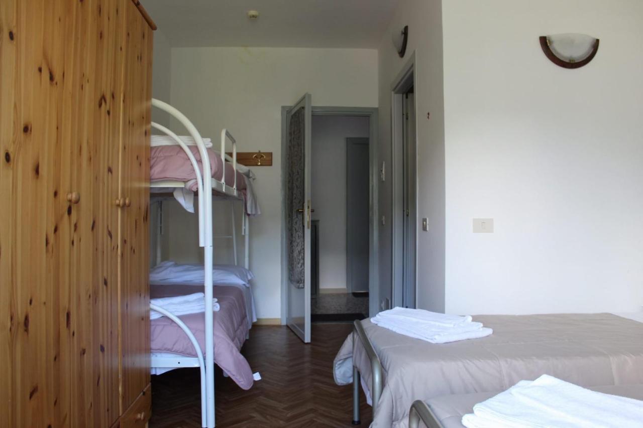 Hotel Casa Per Ferie Beatorosaz Cesana Torinese Exterior foto